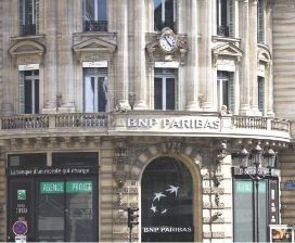 Ngân hàng BNP Pa-ri Bat được thành lập năm 1848
