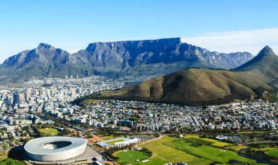 Địa điểm du lịch nổi tiếng Núi Bàn của Cộng hòa Nam Phi