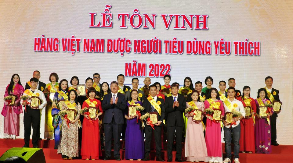 Lễ tôn vinh hàng Việt được người tiêu dùng yêu thích