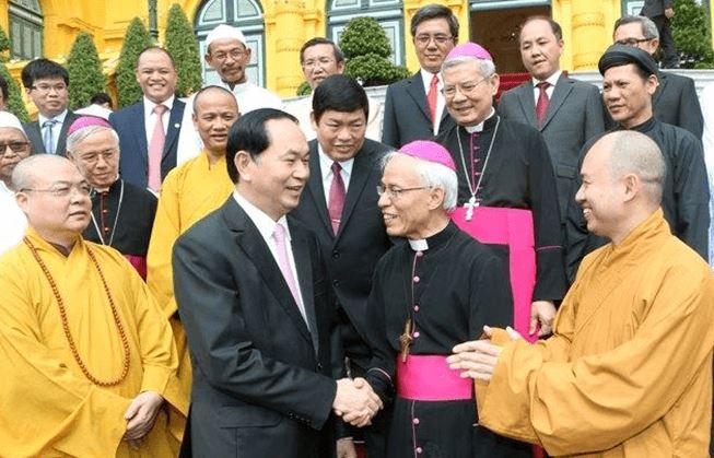 Chủ tịch nước Trần Đại Quang gặp mặt 29 chức sắc, chức việc đại diện cho 17 tổ chức tôn giáo ở Việt Nam (tháng 3/2018)