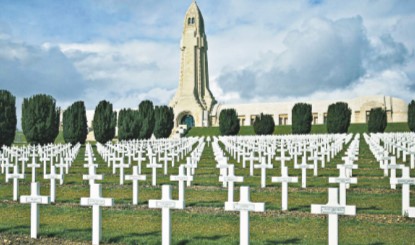 Một góc nghĩa trang - nơi chôn cất lính Pháp bị thiệt mạng trong trận Véc-doong – địa điểm diễn ra trận đánh giữa Pháp và Đức năm 1916