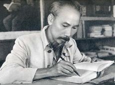 Soạn văn 9 Phong cách Hồ Chí Minh tóm tắt