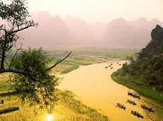 Soạn văn 11 Bài ca phong cảnh Hương Sơn tóm tắt